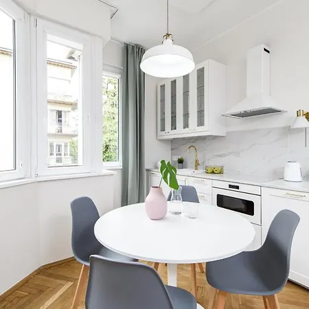 דירה Native Zulawskiego 8