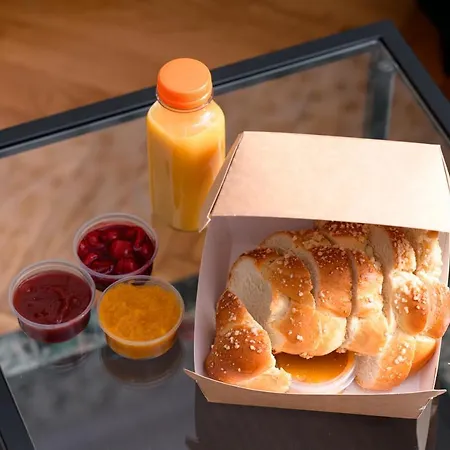 Native Zulawskiego 8 *