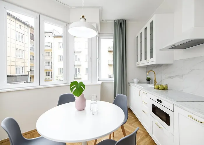 Native Zulawskiego 8 *